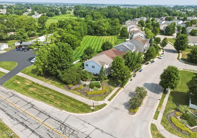 Photo 3 of Sale Pending at 12176 Cold Strm Rd, Noblesville, IN 46060 | MLS# 22117571 | Listing updated on 2026-09-17