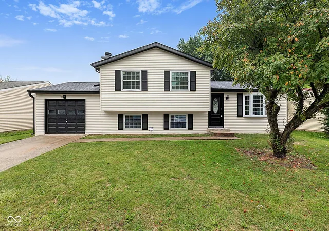 Photo 1 of Single family home for sale at 921 Waring Dr E, Indianapolis, IN 46229 | MLS# 22117882 | Listing updated on 2026-09-08