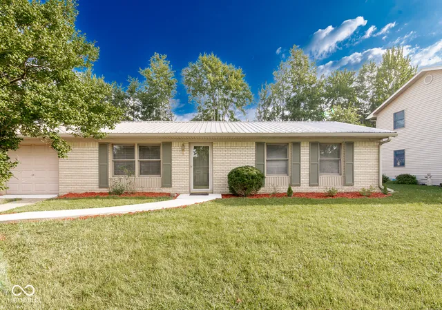 Photo 1 of Sale Pending at 406 Mouser St, Madison, IN 47250 | MLS# 22118256 | Listing updated on 2026-09-22