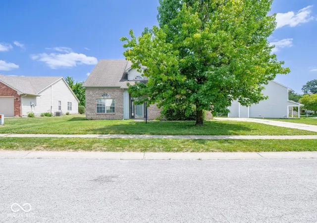 Single family home for sale at 723 Charter Woods Dr, Indianapolis, IN 46224 | MLS# 22118392