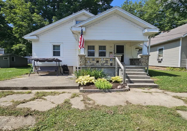Photo 1 of Sale Pending at 154 N Elm St, Hagerstown, IN 47346 | MLS# 22118604 | Listing updated on 2026-10-05