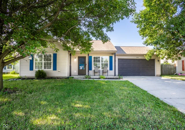 Photo 2 of Single family home for sale at 2509 Bristlecone Dr, Indianapolis, IN 46217 | MLS# 22118622 | Listing updated on 2026-10-05