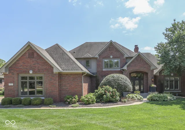 Photo 1 of Single family home for sale at 3933 Eagle Tr, Greenwood, IN 46143 | MLS# 22118967 | Listing updated on 2026-10-19