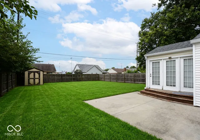 Photo 3 of Single family home for sale at 529 Maple Ln, Brownsburg, IN 46112 | MLS# 22118991 | Listing updated on 2026-09-10