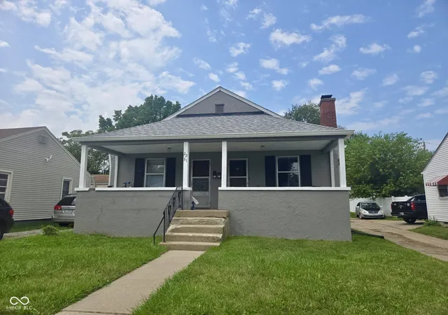 Photo 1 of Sale Pending at 2231 Lincoln St, Anderson, IN 46016 | MLS# 22118992 | Listing updated on 2026-09-18