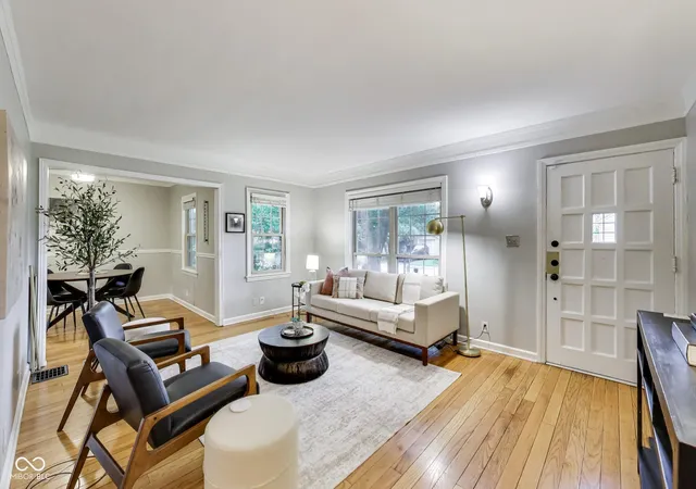 Photo 3 of Single family home for sale at 5211 Rosslyn Ave, Indianapolis, IN 46220 | MLS# 22120047 | Listing updated on 2026-10-30