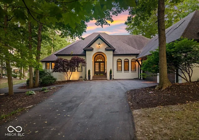 Photo 4 of Single family home for sale at 710 Tamenend Tr, Fishers, IN 46037 | MLS# 22120130 | Listing updated on 2026-10-02