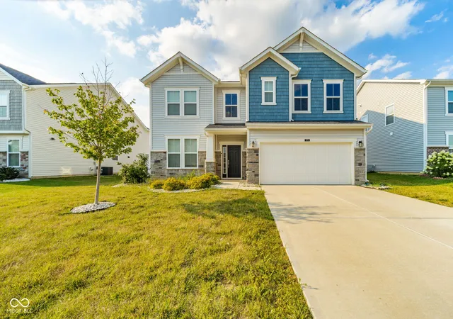 Photo 2 of Single family home for sale at 8752 Dorill Crk Ln, Indianapolis, IN 46259 | MLS# 22120375 | Listing updated on 2026-10-02