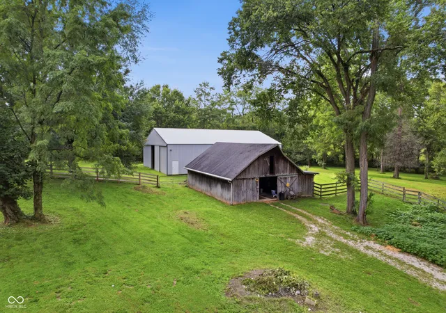 Photo 2 of Single family home for sale at 7830 Wetzel Tr, Martinsville, IN 46151 | MLS# 22120560 | Listing updated on 2026-09-17