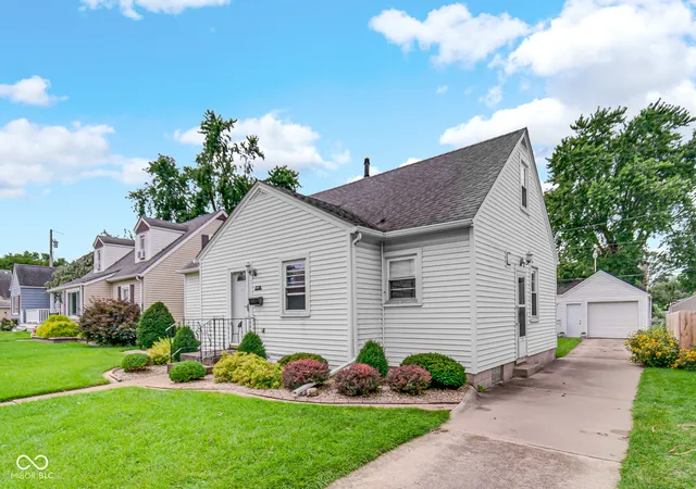 Photo 3 of Single family home for sale at 8736 Cottage Grv Ave, Highland, IN 46322 | MLS# 22120575 | Listing updated on 2026-09-17