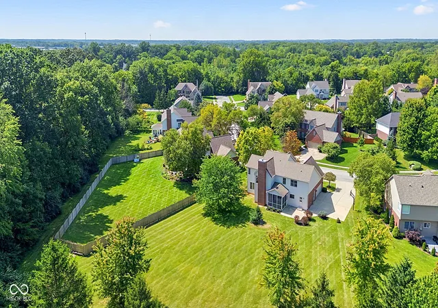 Photo 4 of Single family home for sale at 3795 Cole Ct, Carmel, IN 46032 | MLS# 22120750 | Listing updated on 2026-09-23