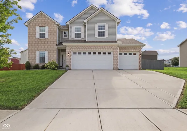 Single family home for sale at 2317 Shadow Trace Wy, Greenwood, IN 46143 | MLS# 22120941