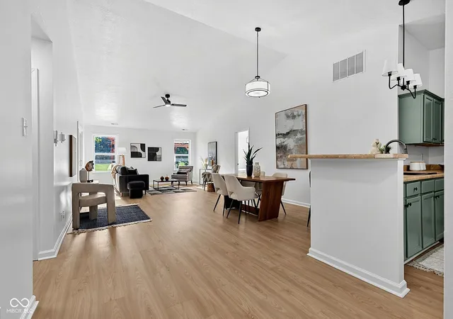 Photo 3 of Single family home for sale at 18973 Crse View Rd, Noblesville, IN 46060 | MLS# 22121459 | Listing updated on 2026-09-21