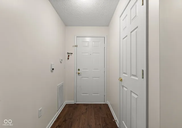 Photo 1 of Condo for sale at 8950 Hunters Creek Dr #208, Indianapolis, IN 46227 | MLS# 22121506 | Listing updated on 2026-10-01
