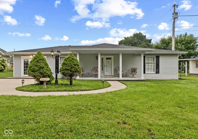 Photo 1 of Single family home for sale at 122 S 5th St, Gosport, IN 47433 | MLS# 22121957 | Listing updated on 2026-09-29