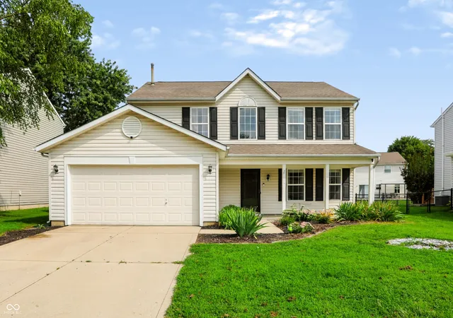 Photo 1 of Sale Pending at 2526 Senators Wy, Indianapolis, IN 46217 | MLS# 22121964 | Listing updated on 2026-10-02