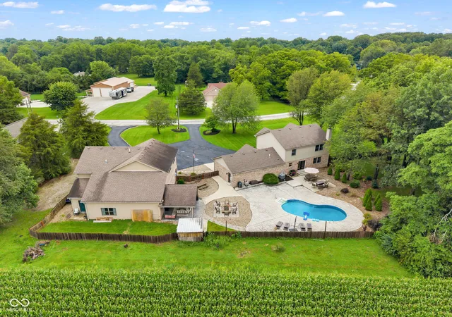 Photo 3 of Single family home for sale at 94 Victory Hill, Coatesville, IN 46121 | MLS# 22121993 | Listing updated on 2026-10-17