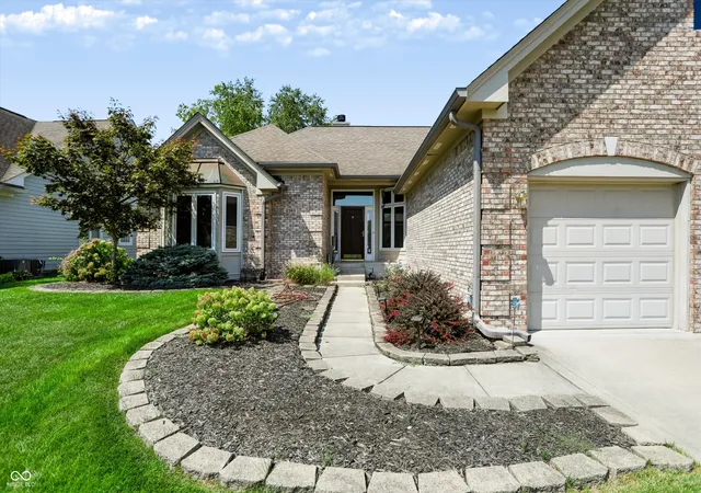Photo 3 of Single family home for sale at 12360 Saint Armands, Carmel, IN 46033 | MLS# 22121999 | Listing updated on 2026-09-17