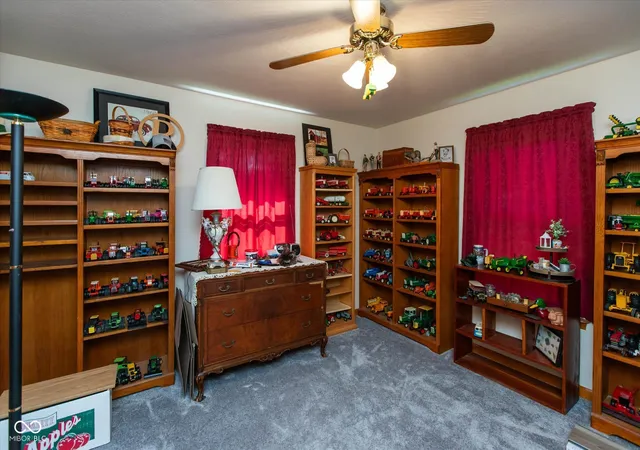 Photo 2 of Single family home for sale at 909 N Shore Blvd, Franklin, IN 46131 | MLS# 22122273 | Listing updated on 2026-09-28
