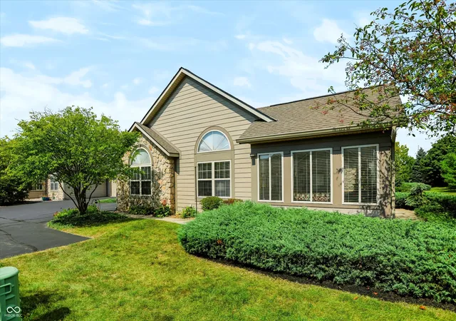 Photo 3 of Condo for sale at 16615 Brownstone Ct, Westfield, IN 46074 | MLS# 22122382 | Listing updated on 2026-09-22