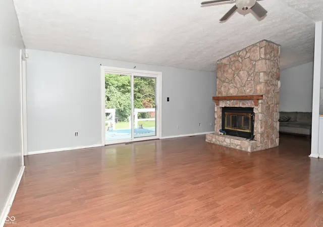 Photo 4 of Single family home for sale at 1302 Butternut Ln, Indianapolis, IN 46234 | MLS# 22122863 | Listing updated on 2026-09-23