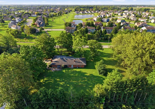 Photo 4 of Sale Pending at 5276 E County Rd 550 N, Pittsboro, IN 46167 | MLS# 22122894 | Listing updated on 2026-09-22