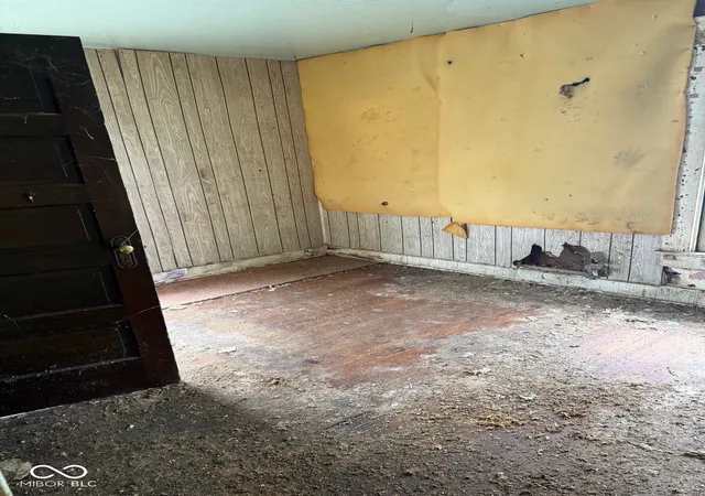 Photo 2 of Sale Pending at 2942 Broadway, Indianapolis, IN 46205 | MLS# 22122899 | Listing updated on 2026-10-07