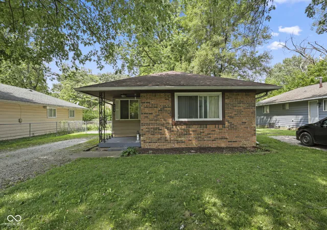 Photo 1 of Single family home for sale at 2530 E Kelly St, Indianapolis, IN 46203 | MLS# 22122964 | Listing updated on 2026-10-06