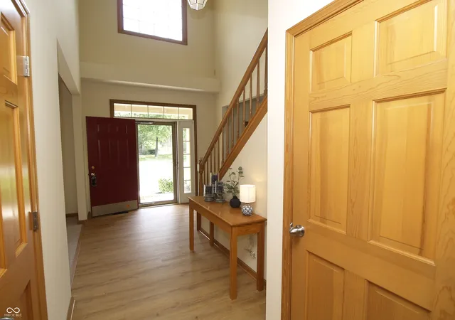Photo 2 of Single family home for sale at 10350 Foxwood Dr W, Carmel, IN 46280 | MLS# 22123343 | Listing updated on 2026-09-18