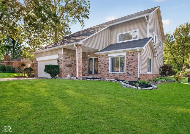 Photo 2 of Single family home for sale at 1607 Chestnut Ct, Noblesville, IN 46062 | MLS# 22123357 | Listing updated on 2026-09-28