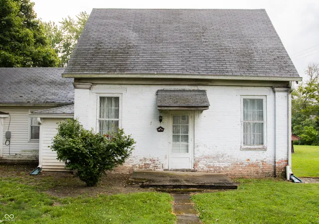 Photo 4 of Single family home for sale at 4875 Regan Ave, Clayton, IN 46118 | MLS# 22123407 | Listing updated on 2026-09-18