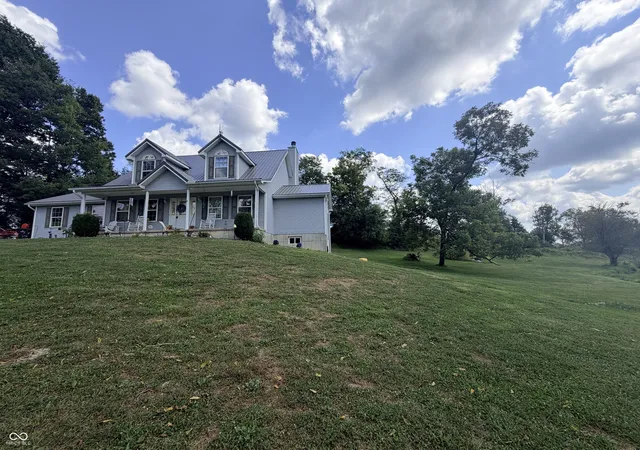 Photo 3 of Single family home for sale at 14571 Oatman Hl Rd, Rising Sun, IN 47040 | MLS# 22123438 | Listing updated on 2026-09-17