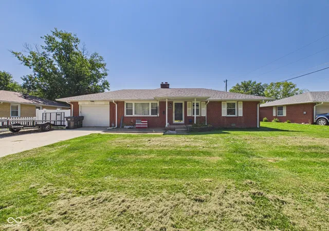 Photo 1 of Sale Pending at 3405 Laurel Ln, Anderson, IN 46011 | MLS# 22123542 | Listing updated on 2026-10-07
