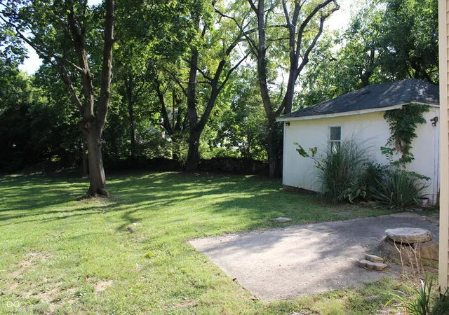 Photo 4 of Sale Pending at 403 E Washington St, Greensburg, IN 47240 | MLS# 22123599 | Listing updated on 2026-09-17