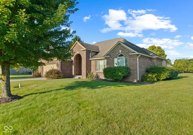 Photo 2 of Sale Pending at 4732 S Grassy Ct, New Palestine, IN 46163 | MLS# 22123726 | Listing updated on 2026-09-09