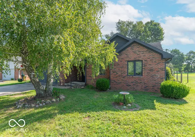 Photo 4 of Single family home for sale at 1479 Rj Blvd, Martinsville, IN 46151 | MLS# 22123876 | Listing updated on 2026-09-08