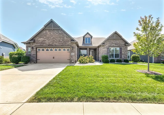 Photo 2 of Single family home for sale at 10835 Mystic View Ct, Indianapolis, IN 46239 | MLS# 22123888 | Listing updated on 2026-09-17