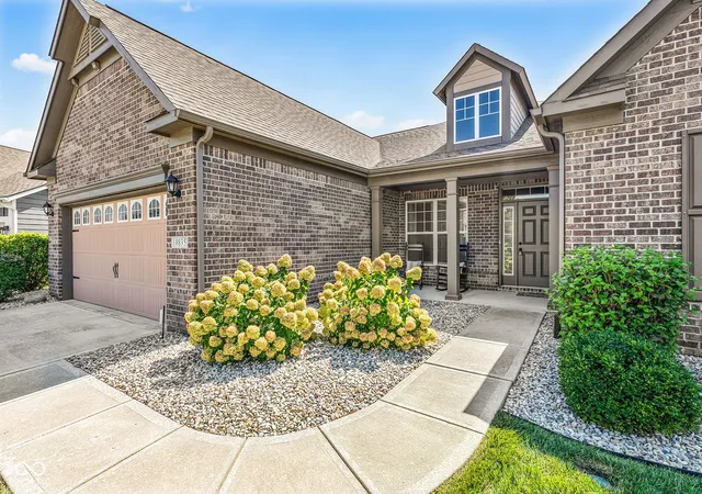 Photo 3 of Single family home for sale at 10835 Mystic View Ct, Indianapolis, IN 46239 | MLS# 22123888 | Listing updated on 2026-09-17