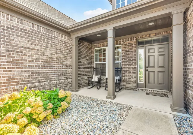 Photo 4 of Single family home for sale at 10835 Mystic View Ct, Indianapolis, IN 46239 | MLS# 22123888 | Listing updated on 2026-09-17