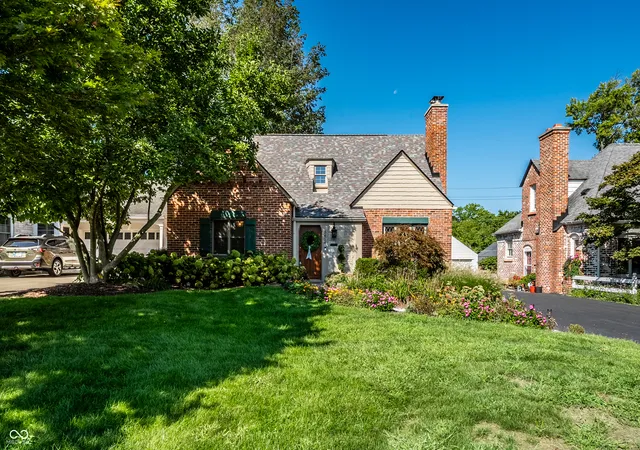 Photo 1 of Single family home for sale at 5454 N Illinois St, Indianapolis, IN 46208 | MLS# 22123945 | Listing updated on 2026-09-29