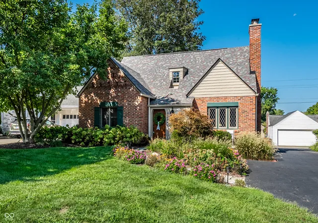Photo 2 of Single family home for sale at 5454 N Illinois St, Indianapolis, IN 46208 | MLS# 22123945 | Listing updated on 2026-09-29