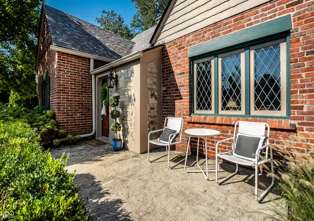 Photo 3 of Single family home for sale at 5454 N Illinois St, Indianapolis, IN 46208 | MLS# 22123945 | Listing updated on 2026-09-29