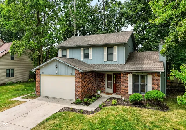 Photo 2 of Single family home for sale at 9140 Powderhorn Ln, Indianapolis, IN 46256 | MLS# 22123951 | Listing updated on 2026-10-06
