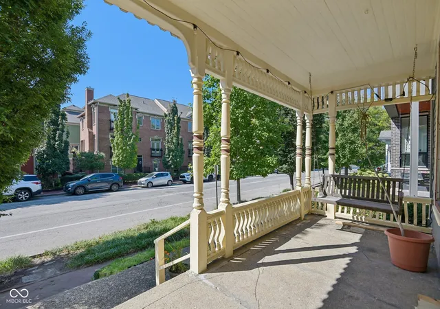 Photo 2 of House for sale at 520 E New York, Indianapolis, IN 46202 | MLS# 22124002 | Listing updated on 2026-09-22