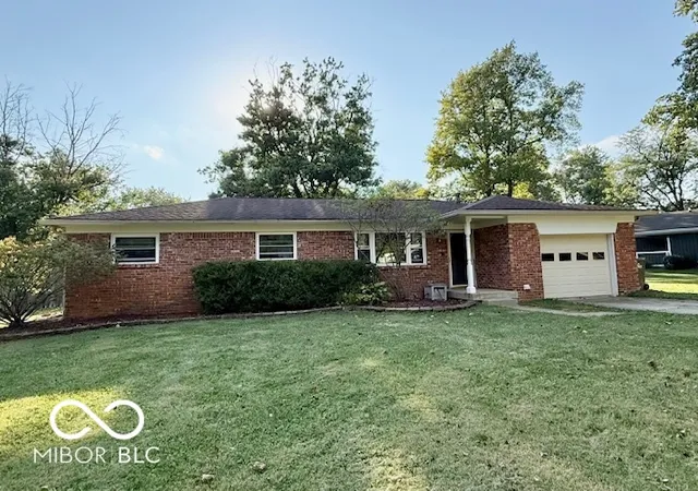 Photo 1 of Sale Pending at 3015 Westleigh Dr, Indianapolis, IN 46268 | MLS# 22124025 | Listing updated on 2026-09-19