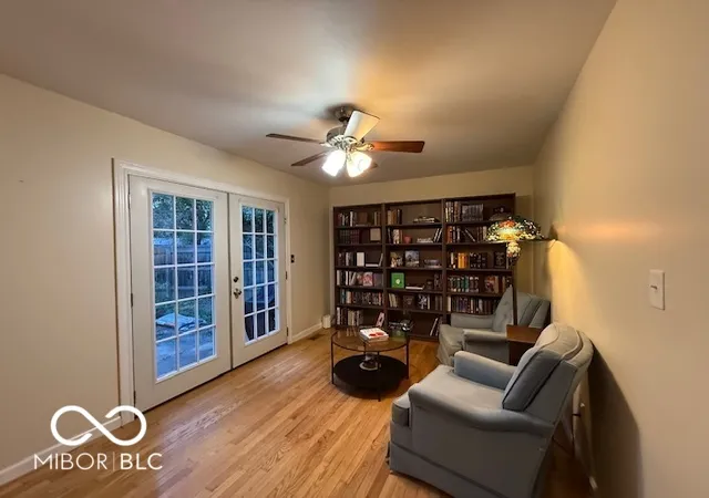 Photo 4 of Sale Pending at 3015 Westleigh Dr, Indianapolis, IN 46268 | MLS# 22124025 | Listing updated on 2026-09-19