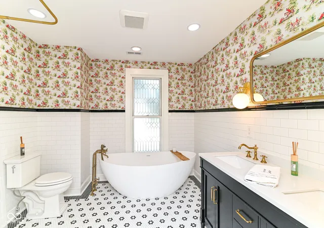 Photo 3 of Single family home for sale at 411 E Main St, Plainfield, IN 46168 | MLS# 22124474 | Listing updated on 2026-09-18