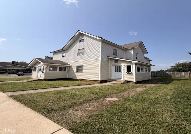 Photo 1 of House for sale at 826 Nichol Ave, Anderson, IN 46016 | MLS# 22124529 | Listing updated on 2026-09-17