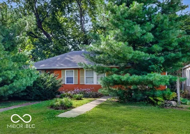 Photo 1 of Single family home for sale at 1025 Helen Dr, Indianapolis, IN 46240 | MLS# 22124530 | Listing updated on 2026-09-30