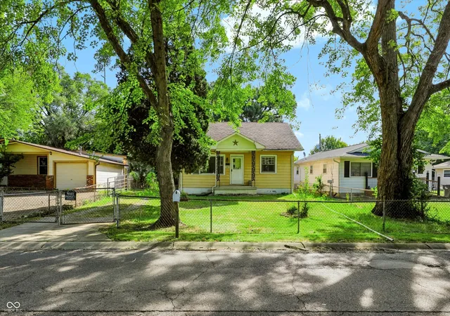 Photo 2 of Single family home for sale at 201 Hugo St, Indianapolis, IN 46229 | MLS# 22124590 | Listing updated on 2026-09-28